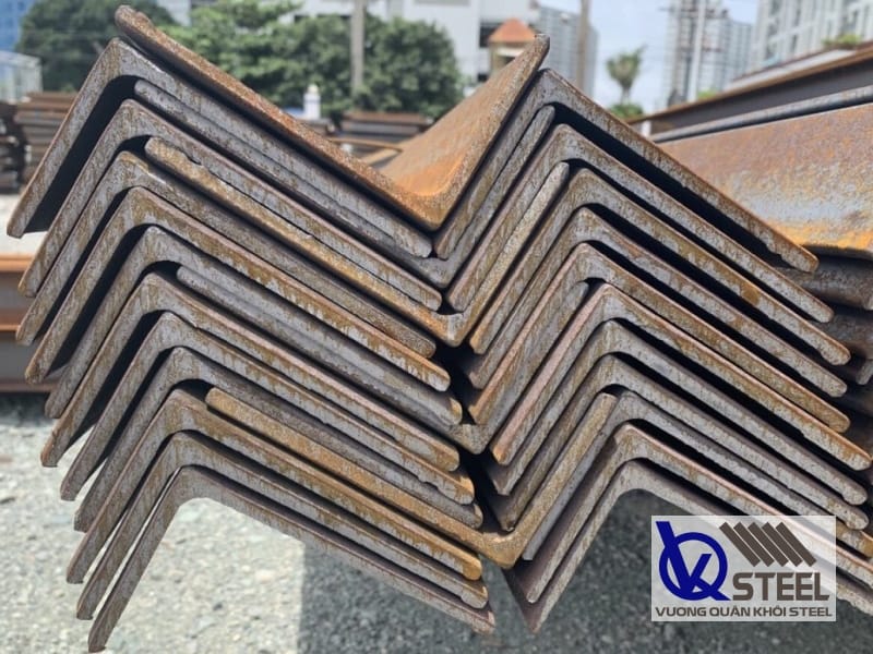 Sắt thép hình L hay thép góc lệch hai cạnh bên với kích thước không đều nhau