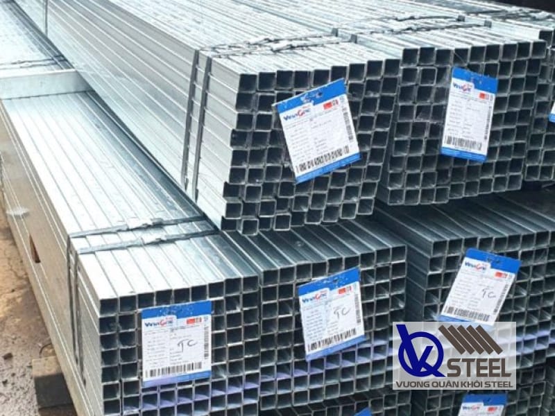 Thép hộp VinaOne có độ bền cao, sản xuất theo tiêu chuẩn quốc tế