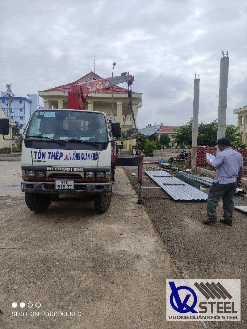 Mua tôn 9 sóng chất lượng cao tại Vương Quân Khôi