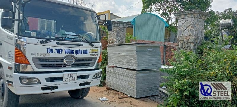Chọn mua thép tấm 12ly chất lượng tại Vương Quân Khôi