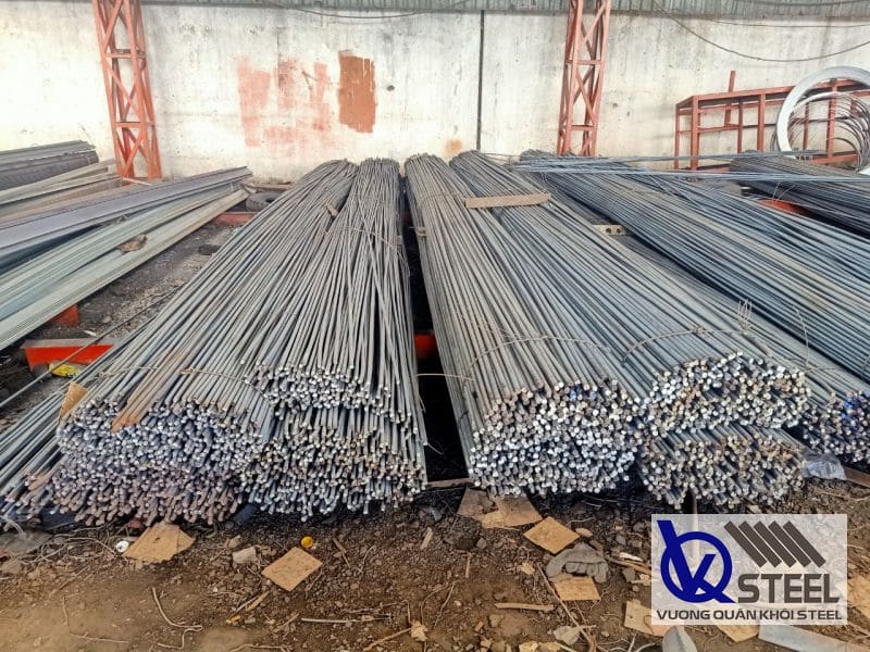 Tái chế thép xây dựng là quá trình thu thập, xử lý và sử dụng lại các mảnh thép đã qua sử dụng