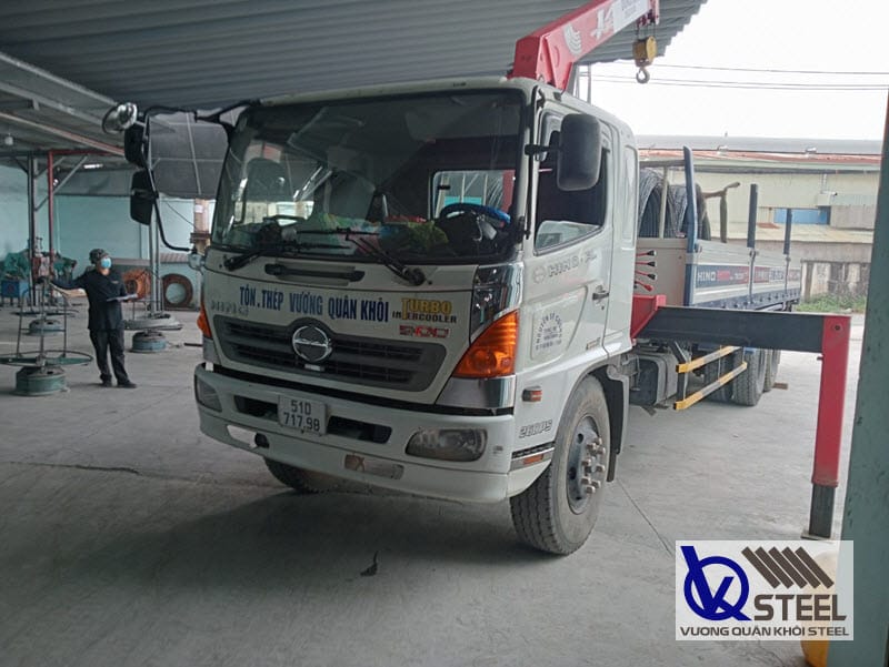 Mua thép Việt Mỹ chính hãng, ưu đãi tại Tôn Thép VQK