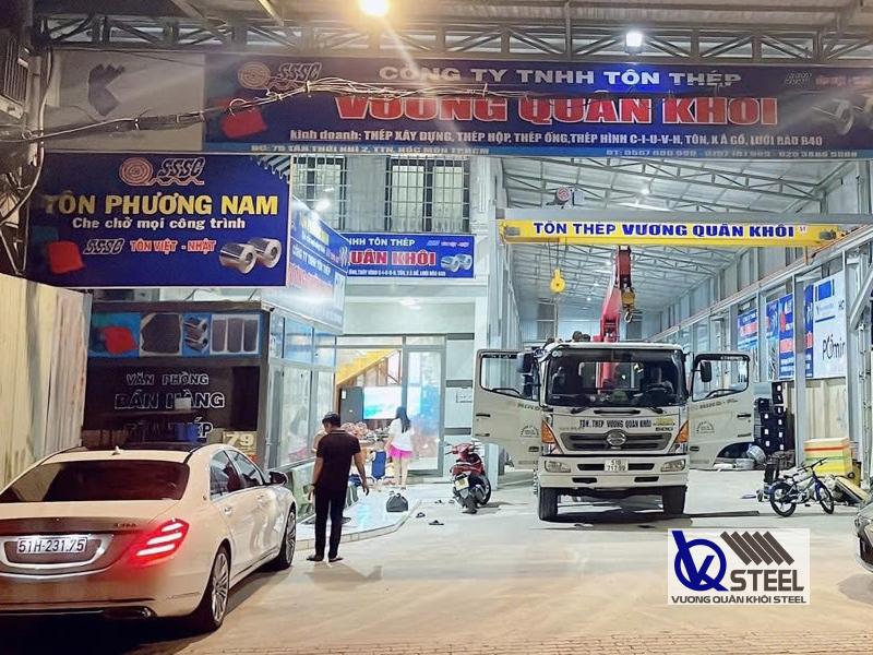 Tôn Thép Vương Quân Khôi là đại lý cung cấp tôn lạnh chính hãng, đa dạng độ dày, màu sắc, kho hàng lớn cung ứng nhanh