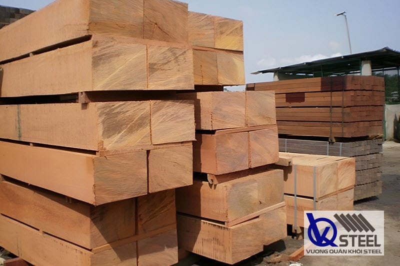 Mua xà gồ gỗ 4x8 chính hãng, giá rẻ tại Tôn Thép VQK