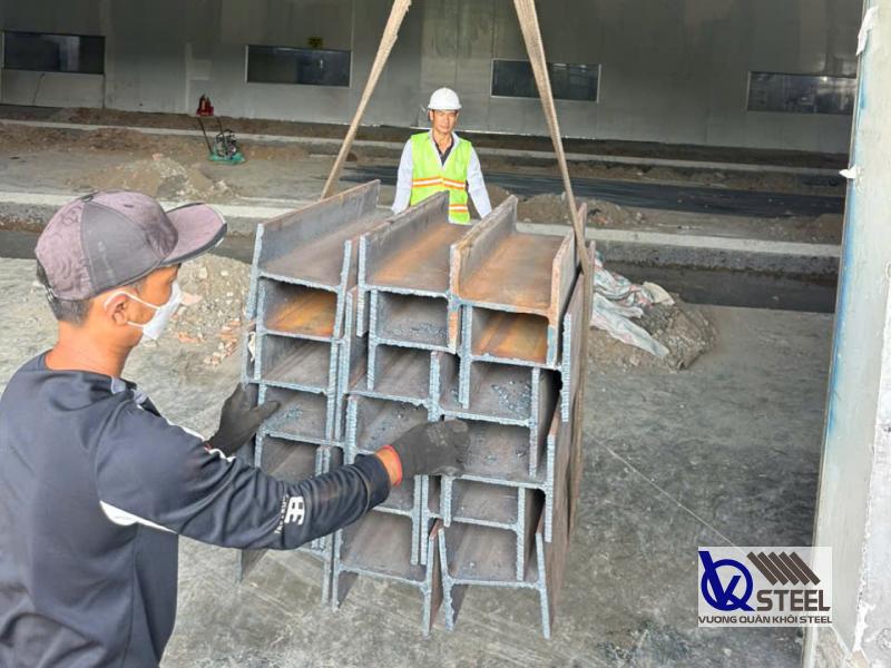 Dịch vụ cắt thép I Posco theo yêu cầu của Tôn Thép VQK đa dạng