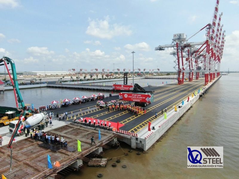 Công trình Cảng quốc tế Long An giai đoạn 2 đang cần đến 22 tấn thép hộp mạ kẽm Hòa Phát
