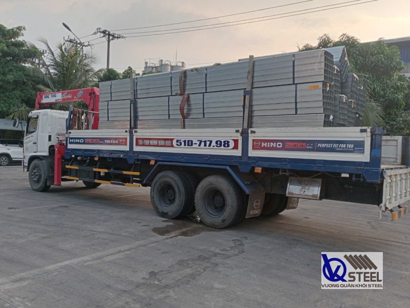Chi phí vận chuyển ảnh hưởng đến giá thép hộp mạ kẽm Hòa Phát