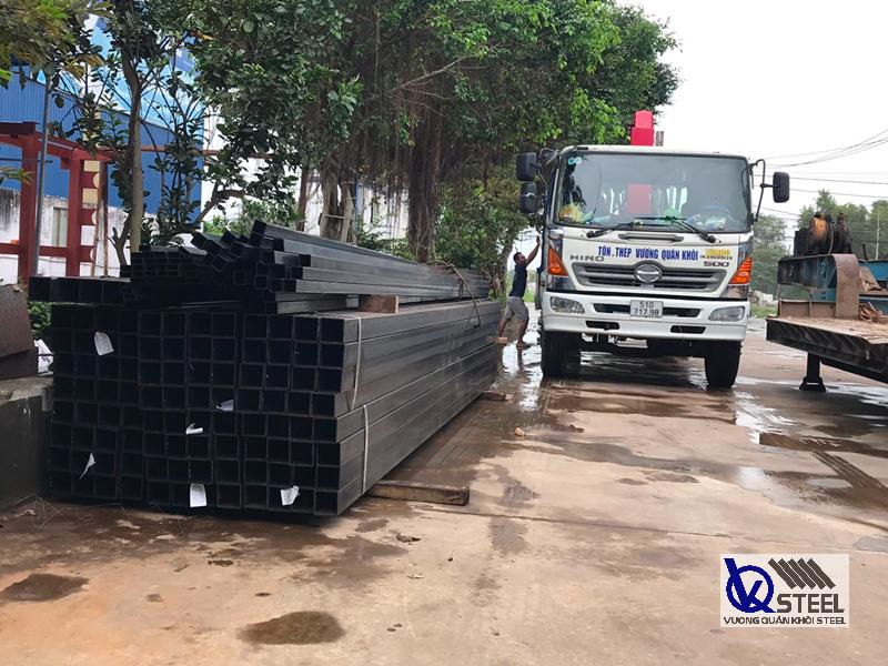 Đại lý thép hộp đen Hòa Phát uy tín, đa dạng quy cách, giá gốc - Tôn Thép VQK