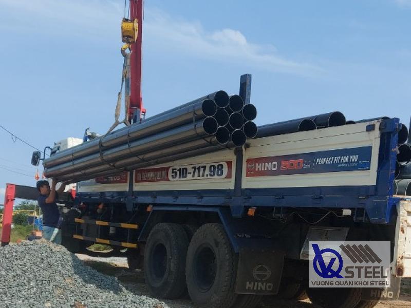 Tôn Thép VQK bán thép ống đen Hòa Phát chính hãng, giao tận nơi
