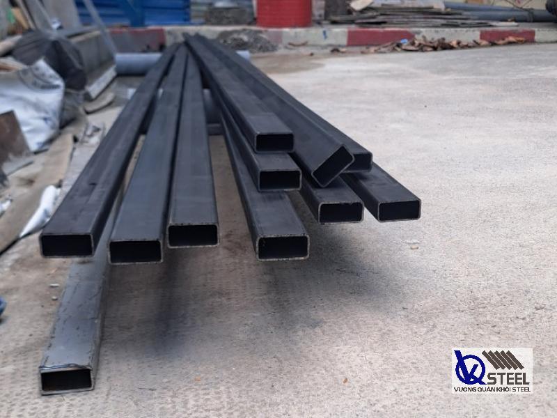 Thép hộp chữ nhật đen Hòa Phát
