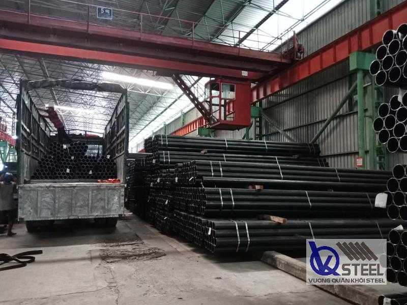 Giá thép ống đen Hòa Phát cũng bị ảnh hưởng bởi chi phí vận chuyển