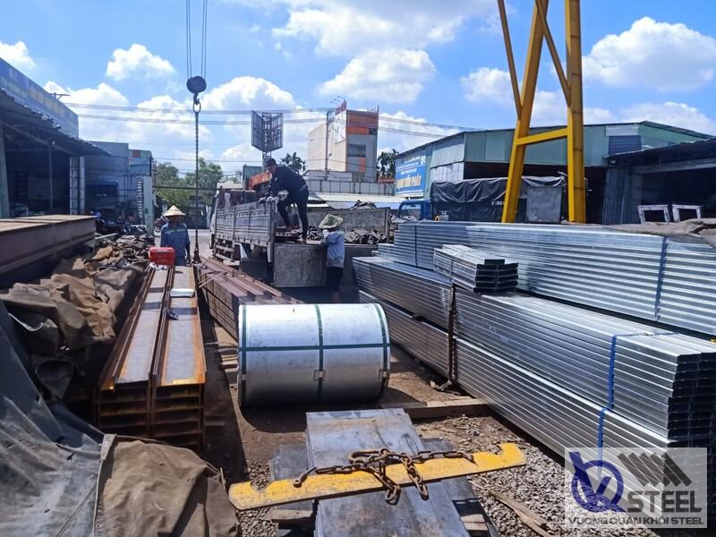 Cung cấp 2 tấn thép hộp đen 40x80 dày 1.5 mm cho kho xưởng nhỏ tại phường 4, đường Hồng Bàng