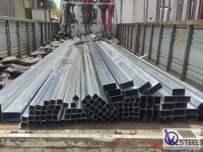 Giao 0,9 tấn thép hộp Hoa Sen 50x100 (1.4 ly) phục vụ cải tạo mặt bằng kinh doanh, phường Bến Thành, Quận 1
