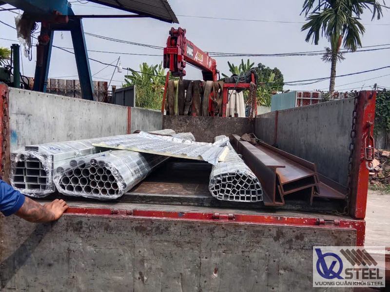 Giao 100 cây thép hộp mạ kẽm 30x30 (1.2 ly) cho công trình sửa nhà tại Phường 5, Quận 11