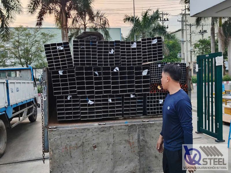Cung cấp 15 tấn thép hộp 75x150x2.5 mm đen cho nhà xưởng ở Long An