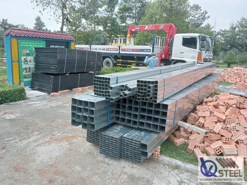 Tôn Thép VQK là địa chỉ cung cấp thép hộp Hoa Sen chính hãng, giá tốt tại Quận 12