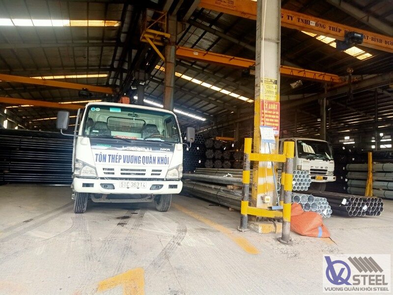 Giao ống nhúng kẽm nóng phi 90 cho dự án nhà tiền chế tại Long Thành