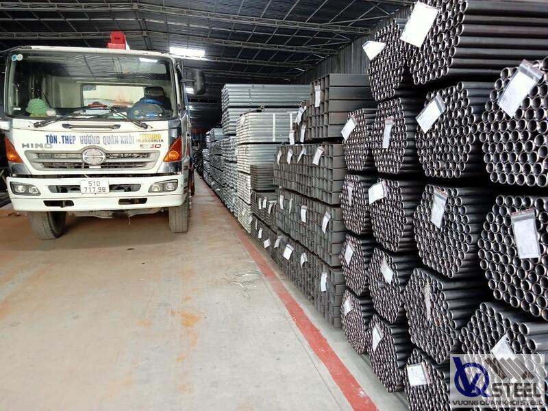 Giao 120 cây thép ống Hoa Sen phi 27 làm khung cửa sắt tại Võ Văn Tần, Phường 6, Quận 3