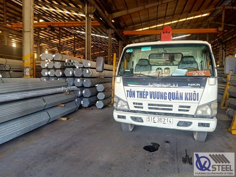 Giao ống phi 114 thi công cột khung nhà xưởng tại KCN Tân Hương - Châu Thành