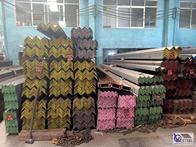 Cung cấp 50 cây thép V63 x 63 thi công khung mái che kinh doanh tại đường Nguyễn Văn Tạo, khu vực Hiệp Phước