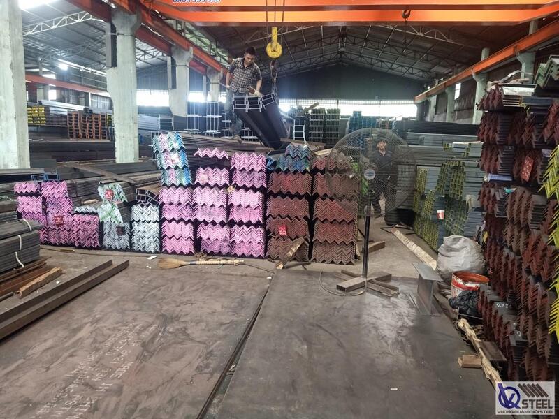 Giao 100 cây thép U140 tại Hiệp Thành, Quận 12, làm khung phụ và giằng cho quán cà phê cải tạo