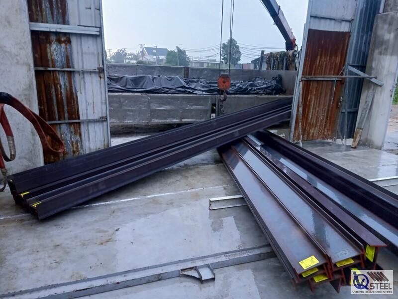 Giao 100 cây thép H200 tại Nam Kỳ Khởi Nghĩa, Quận 3, thi công cột và dầm cho công trình văn phòng cải tạo