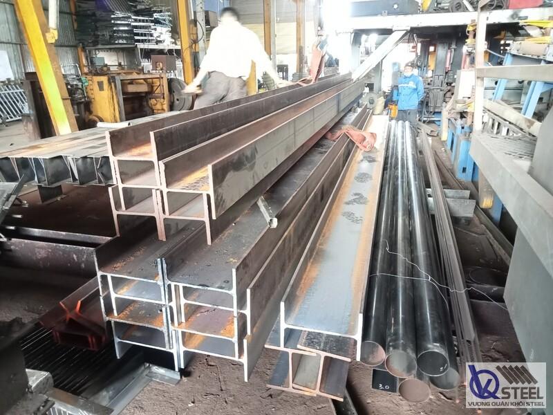 48 cây thép I200 thi công nhà phố kết hợp kho hàng tại đường Nguyễn Ảnh Thủ, Hóc Môn