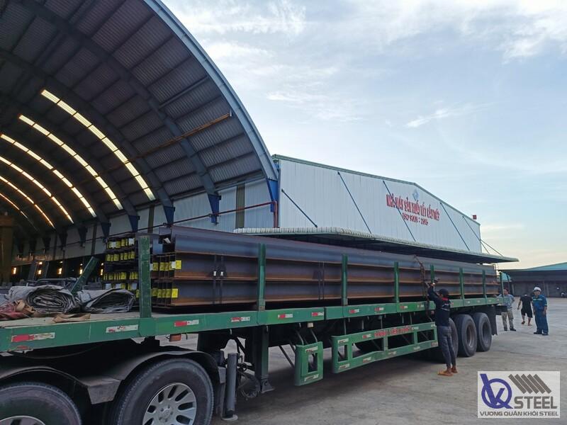 40 cây thép I250 làm khung nhà hàng ven biển đường Long Hòa, Cần Giờ