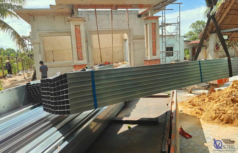 Thép hộp mạ kẽm 30x60mm làm giàn lan cho vườn lan tại xã Bà Điểm